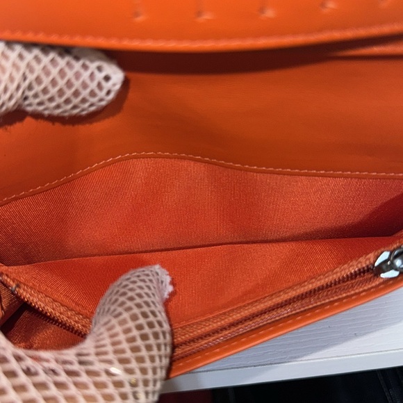 Authentic 🌸Chanel 🌸Orange Patent Leather wallet - Picture 8 of 17